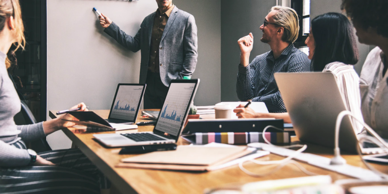 soluções para empresa economizar energia