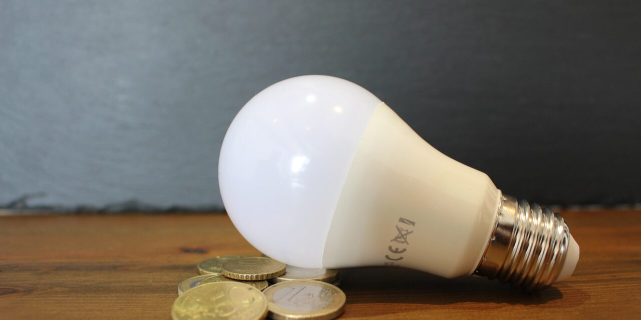 Empresas pagam mais do que o necessário na conta de energia!