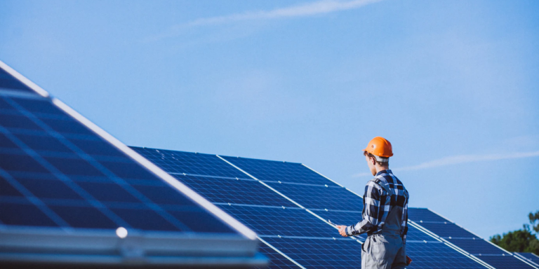 Energia solar: Vantagens e desvantagens da instalação de painéis solares na sua empresa