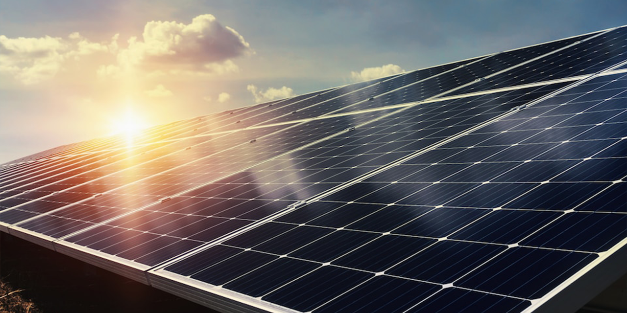 Em caso de apagão o sistema de energia solar funciona?